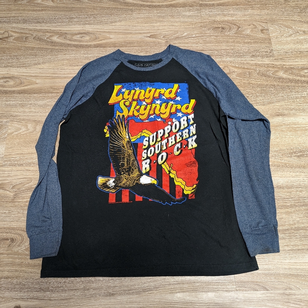 Retro band graphic shirt XL